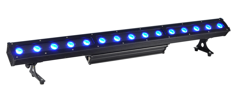 DIALighting LED Bar 15 4-in-1 LEDs - линейный прожектор, 15 светодиодов (4-in-1 RGBW). 