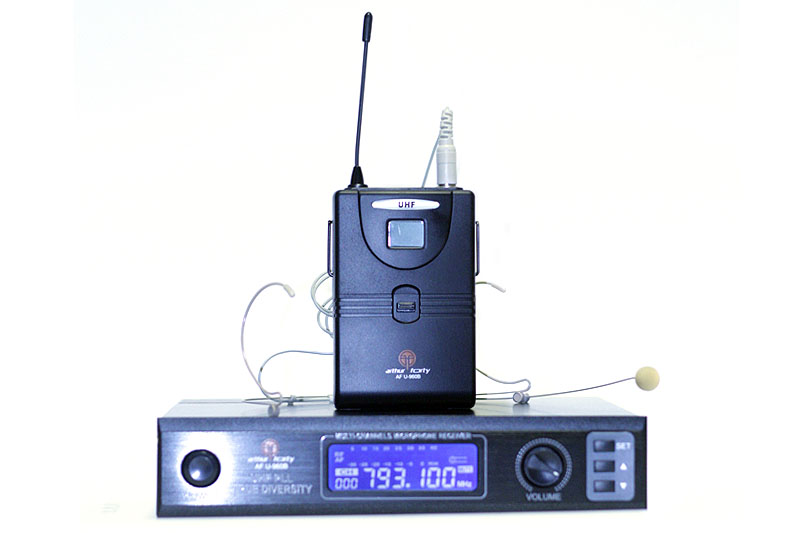 Arthur Forty U-960B (UHF) - Вокальная радиосистема, головная гарнитура